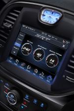 Chrysler 300C SRT8 2012 года